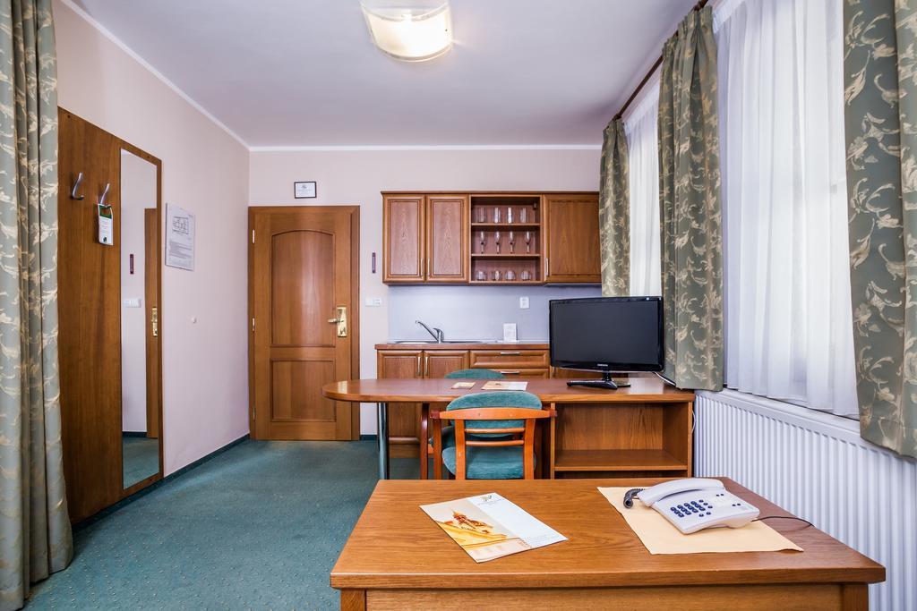 Hotel Jelinkova Vila Velke Mezirici Room photo